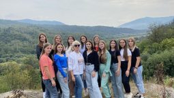 photo_5292286989242070968_y